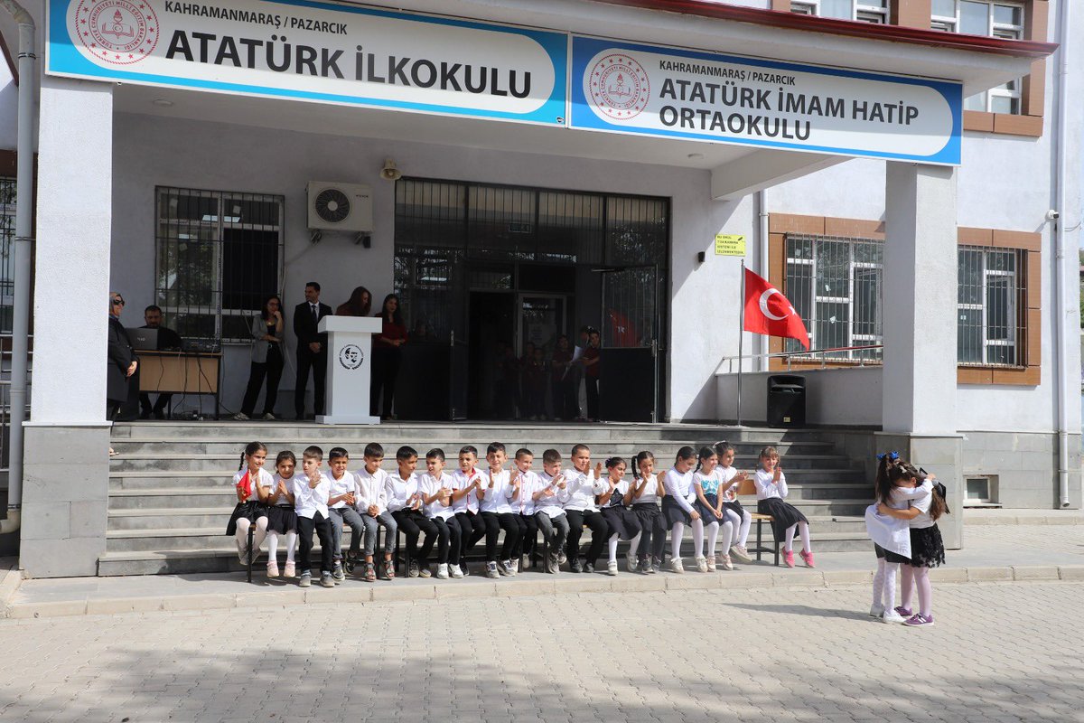 pazarcikmuft's tweet photo. 📚 İLÇE MÜFTÜSÜ UŞAK, İLKÖĞRETİM HAFTASI PROGRAMINA KATILDI

İlköğretim Haftası kapsamında Atatürk İlkokulunda düzenlenen programa Kaymakamımız Sayın Ökkeş Safa TÜRKOĞLU, Belediye Başkanı Sayın Haydar İKİZER, İlçe Müftümüz Ali Osman UŞAK ile kurum amirleri katıldı.
@aliosmanusak https://t.co/mmosNcgpj5