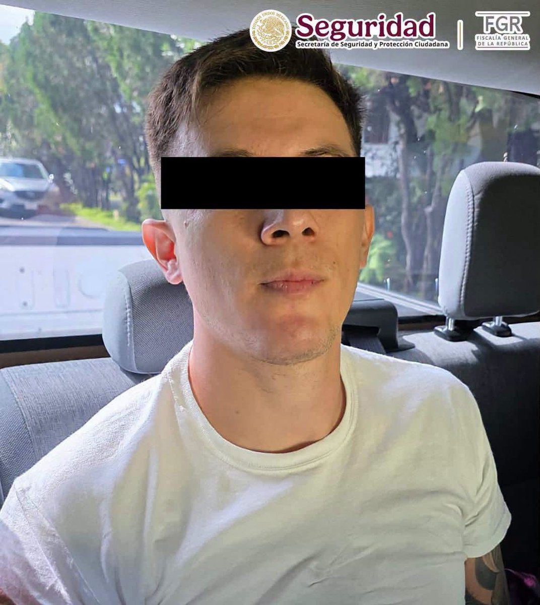 azucenau's tweet photo. 🔴“Hay traiciones que no se pagan con dinero. Se pagan con sangre”, escribió Grecia Quiroz tras la vinculación a proceso de “Alexis N” por el homicidio de Carlos Manzo.

La alcaldesa de Uruapan sostuvo que el señalado recibió apoyo y confianza de su familia y que presuntamente habría ayudado a quienes asesinaron a su esposo.

Grecia Quiroz exigió una pena ejemplar si su responsabilidad queda plenamente acreditada y reiteró su petición para que la FGR atraiga la investigación del caso Carlos Manzo.

“Le pido a la presidenta Claudia Sheinbaum, de la manera más respetuosa, que atraigan este caso”.
