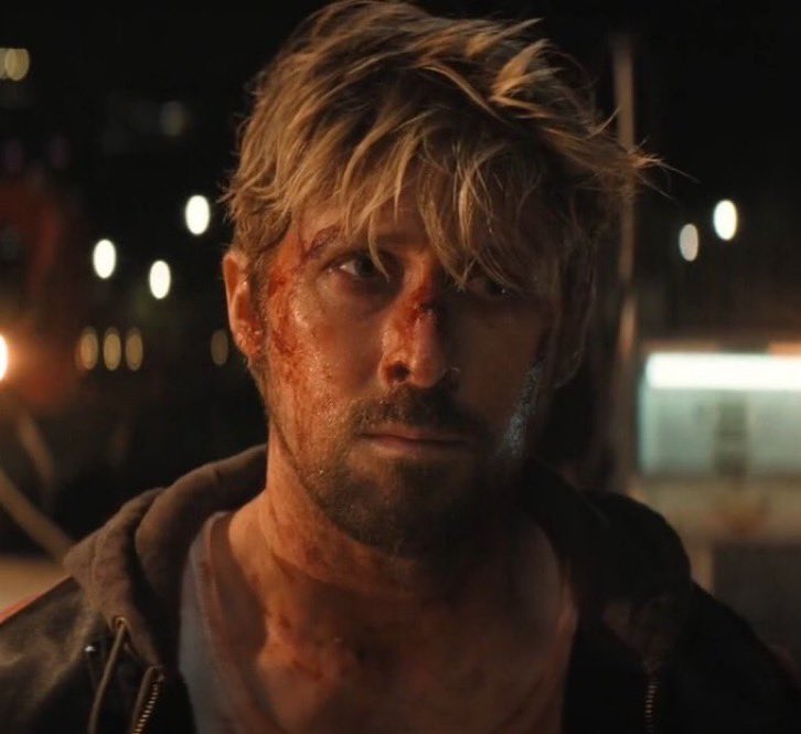 S0urCherriess's tweet photo. He looks so puppy in this photo like a sad wet dog https://t.co/o9AIkJQWIB