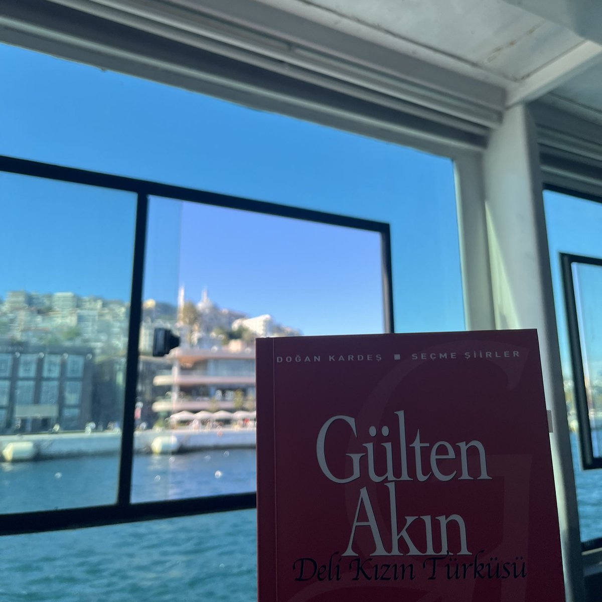 ssenadem's tweet photo. Ah, kimselerin vakti yok
Durup ince şeyleri anlamaya https://t.co/UzTISqhtQq
