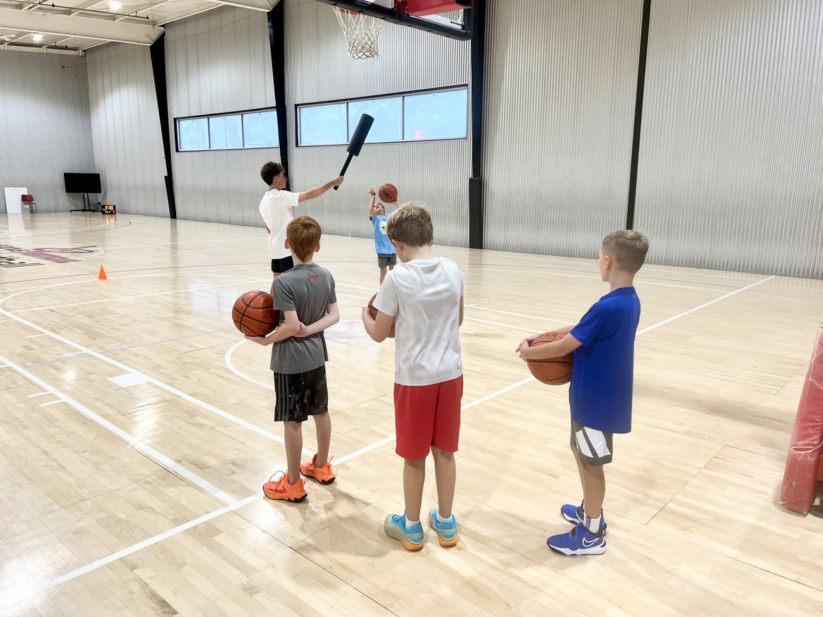 gvbacademy's tweet photo. Another great week at GVBA! Players put in serious work with a heavy emphasis on the micro-skills that make a big difference.. shooting footwork, balance, release point, shot preparation, finishing angles, touch and playing through contact. The details matter. The reps matter. 🏀 https://t.co/AL2XDMVuJ9