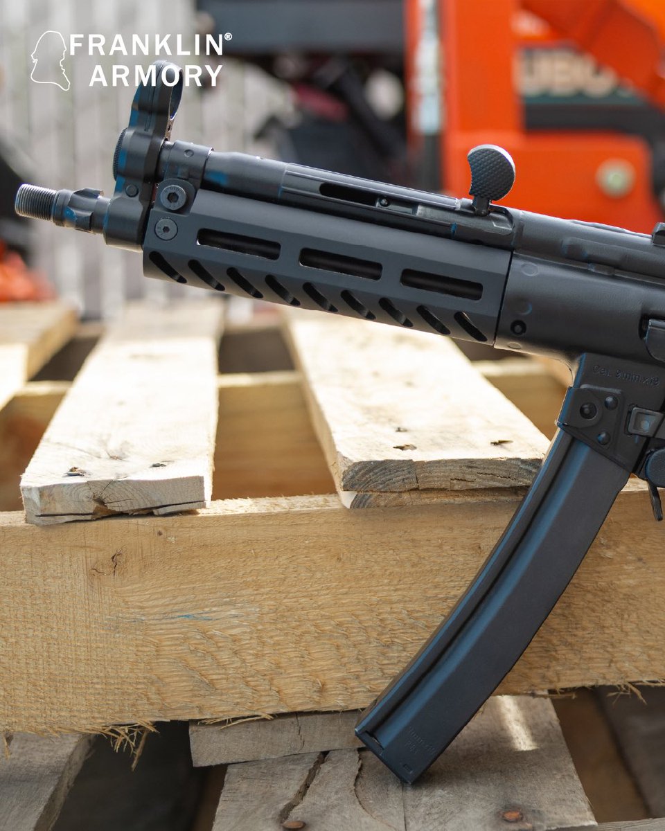 FranklinArmory's tweet photo. A Binary-equipped @PTRindustries 9CT shoots as great as it looks. #2A #PewPew #MP5 https://t.co/SAwxG3I7JZ