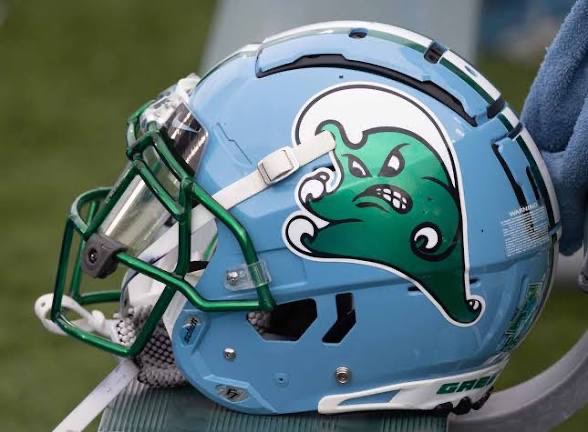 KaidisV2028's tweet photo. Blessed to receive my first division 1 offer from AGTG @GreenWaveFB @YellowjacketsFB  @CoachDomino_1 @CoachBradClark @1COACH_CARTER @CoachZTisdale @Coach_RustyHall @JakeCorbin @The1CoachSexton 
Galatians 6:9 https://t.co/m471rZnjow
