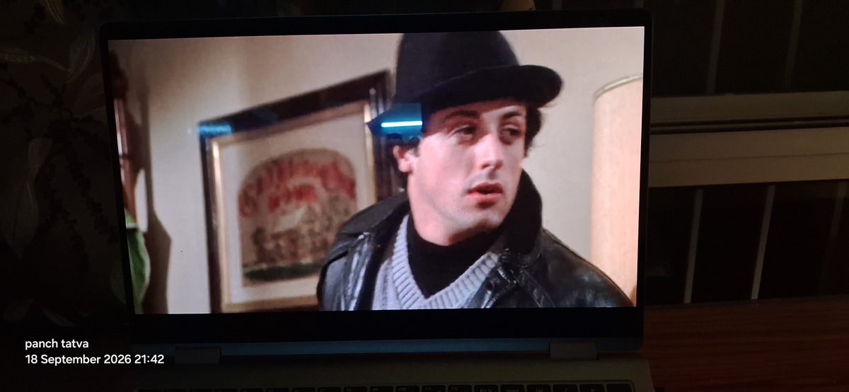rum_ka_jogi's tweet photo. #WeekendPreview 
#fridaynight
#retronight
#guess the movie https://t.co/PDgANgexDz