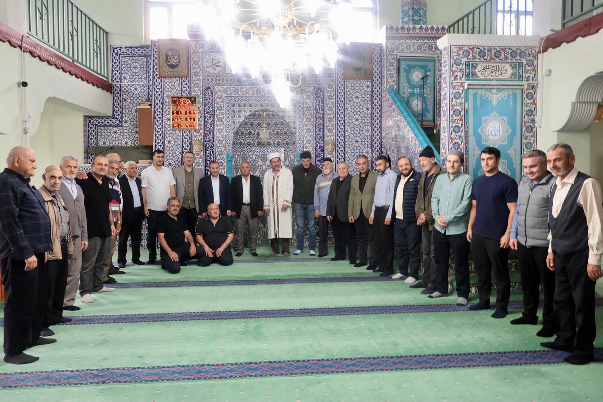 ayhanusdi's tweet photo. Cumamız mübarek olsun. 🤲

Rabbim, ülkemize ve tüm İslam âlemine huzur, sağlık ve bereket nasip etsin. Dualarımızı kabul eylesin.

📍 Hafız İsmail Biçer Camii https://t.co/NcCGLvs5wd