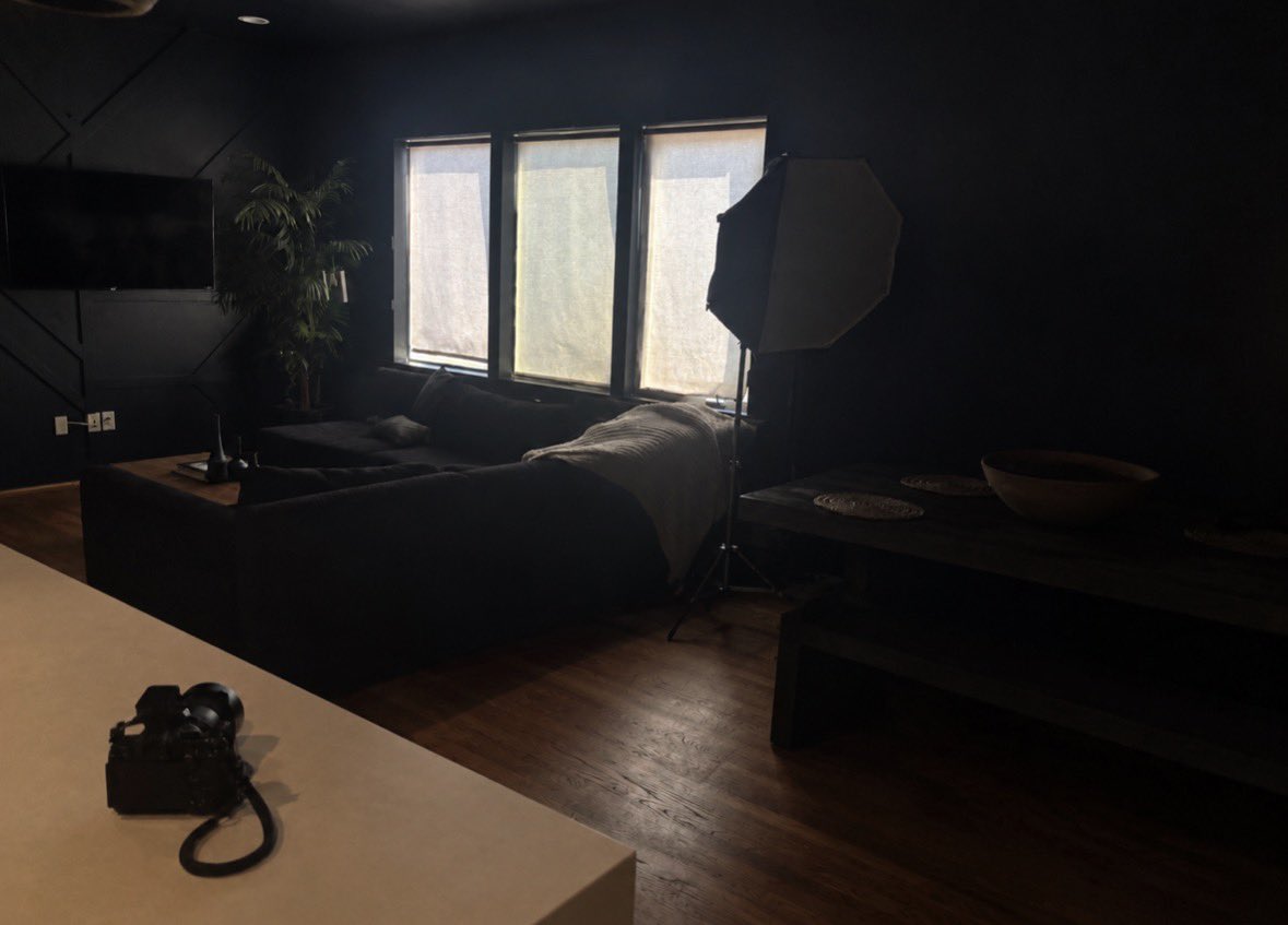 DevinJamesdfw's tweet photo. Working on some things this morning…. 10/10 shoot with @SOA_Boudoir 📸 https://t.co/vqQXHBBN1m