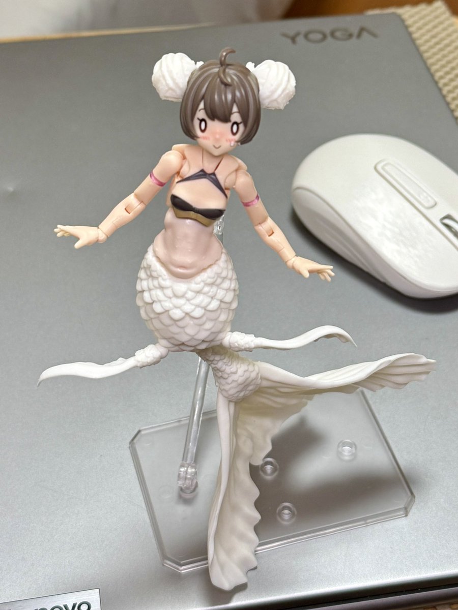 garedamasan's tweet photo. 出目金ぽく見せるためのお団子パーツを出力してみました
3mm軸のBJに髪パーツと接する面がえぐれたお団子おつけたらうまいこと既存ヘアパーツに馴染むんじゃないかと思ってたけどそうでもなかったw #金魚人魚 https://t.co/7ky9ZObuuE