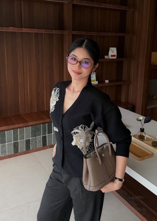 ayyystoree's tweet photo. Casual Chic Outfit Inspo🖤

🛒 Link outfit: ↓

https://t.co/s4gTpYxhgp https://t.co/uvDlEOf9aG