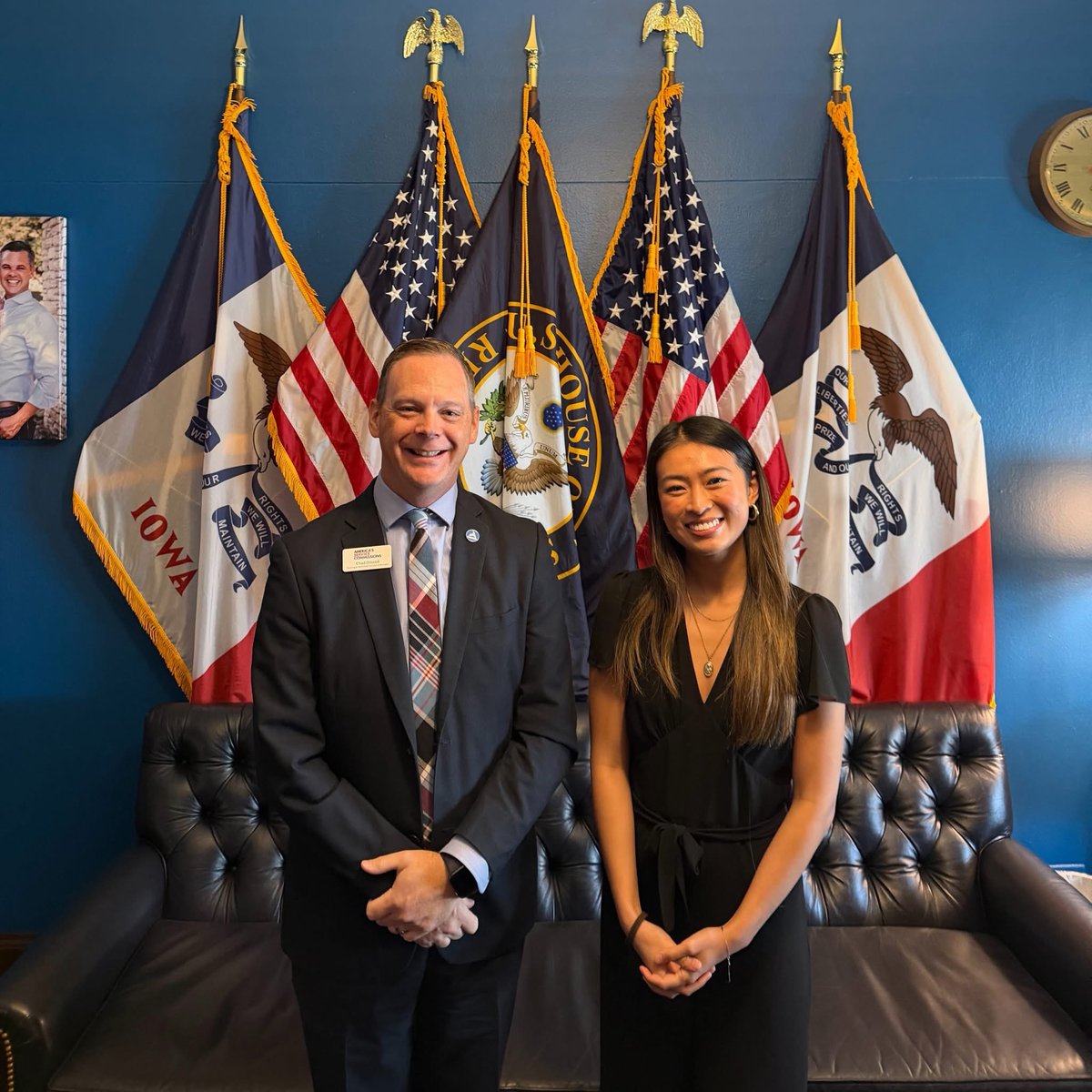 Voices4Service's tweet photo. Team Iowa took #NationalService to Capitol Hill, meeting with the office of @RepZachNunn to talk about the role @AmeriCorps plays in communities across the state and nationwide. Thanks to the office for making time for this important conversation. #Stand4Service https://t.co/g66ZhfJxm0