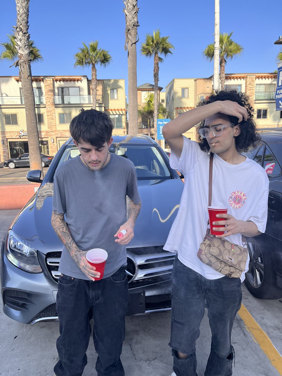 xanmanzooted's tweet photo. Long live my diamond ts hurt fr who ima beat da road down wit now💔🕊️ https://t.co/WqDosIKv0u