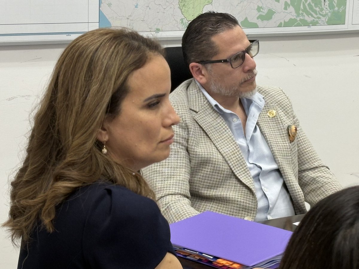 Acess_Ec's tweet photo. 🏛️ Fortalecemos la gestión y planificación institucional.

✅ Participamos en la Sesión Ordinaria de nuestro Directorio presidida por Ministro de Salud, Dr. Juan Carlos Aveiga, en la que analizamos temas estratégicos para fortalecer la gestión de la ACESS. https://t.co/JowhxfO8sg