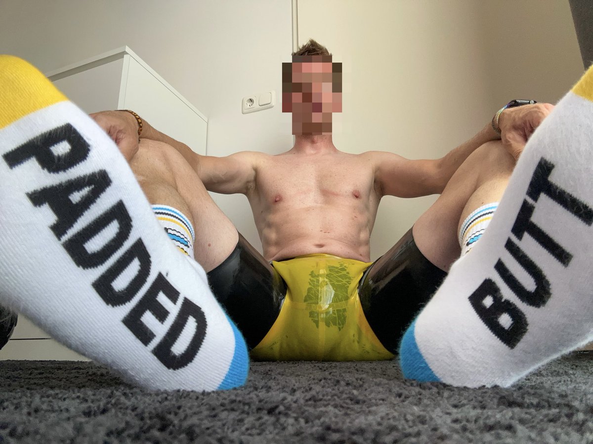 PaddedFabio's tweet photo. My socks stating the obvious https://t.co/IATATO5qVv