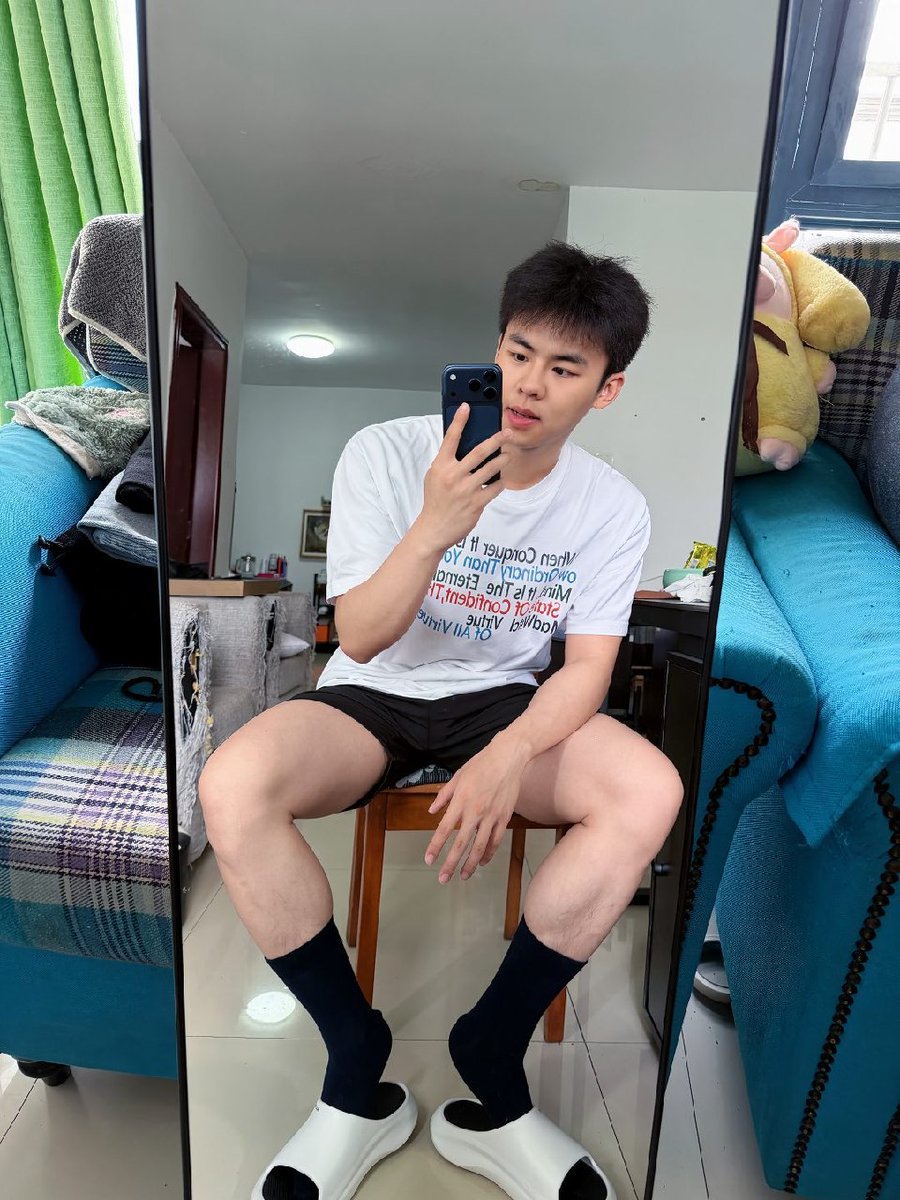 mmanoooorrr's tweet photo. 有哥哥弟弟评价一下我的中吊吗，不卡颜 欢迎私信😁 https://t.co/JGFCpfwoip