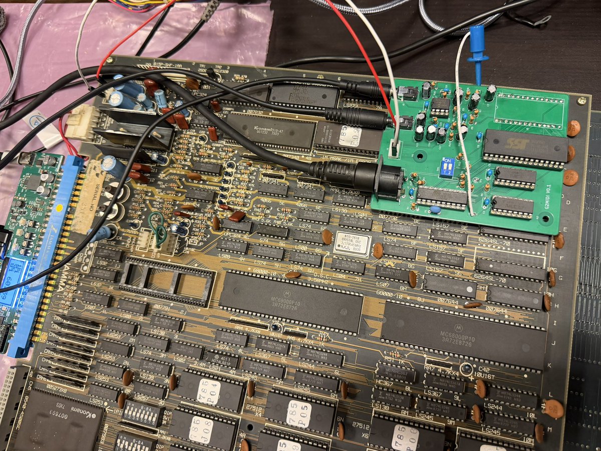 shuichi_takano's tweet photo. できた！
X68000版のBGMでアーケード版遊ぶ拡張基板！
たのしー https://t.co/Yq0AmK717j