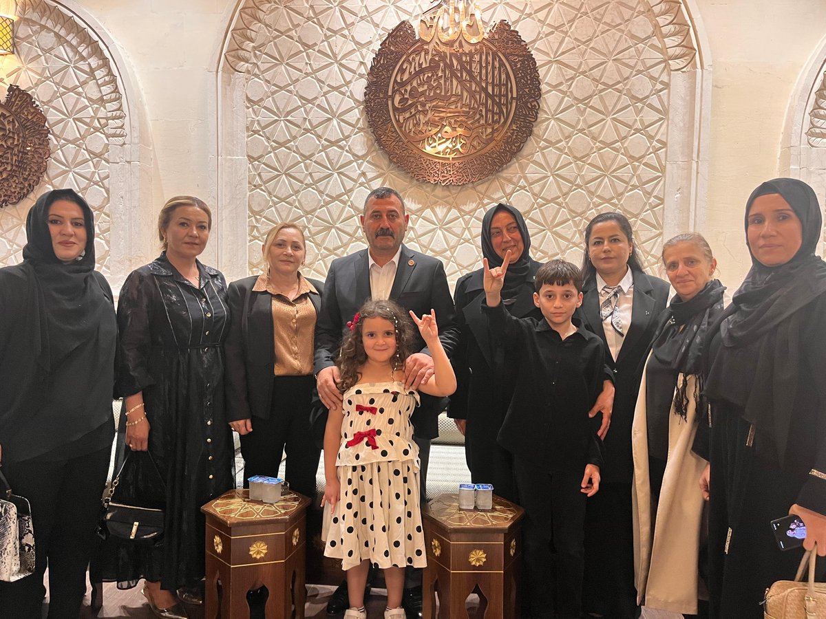 Sanliurfa_MHP's tweet photo. İl Başkanımız Sayın Ecz. Osman Mutlu, MHP Şanlıurfa İl KAÇEP tarafından düzenlenen Bayati Mevlevi Ayini programına iştirak etmiştir.

Şanlıurfa’mızın kadim kültürünün ve manevi değerlerinin yaşatıldığı bu anlamlı programda emeği geçen herkese teşekkür ediyoruz. Manevi mirasımızın gelecek nesillere aktarılması adına gerçekleştirilen çalışmaların hayırlı olmasını diliyoruz.

@dbdevletbahceli 
@MHP_Bilgi 
@eczosmanmutlu
