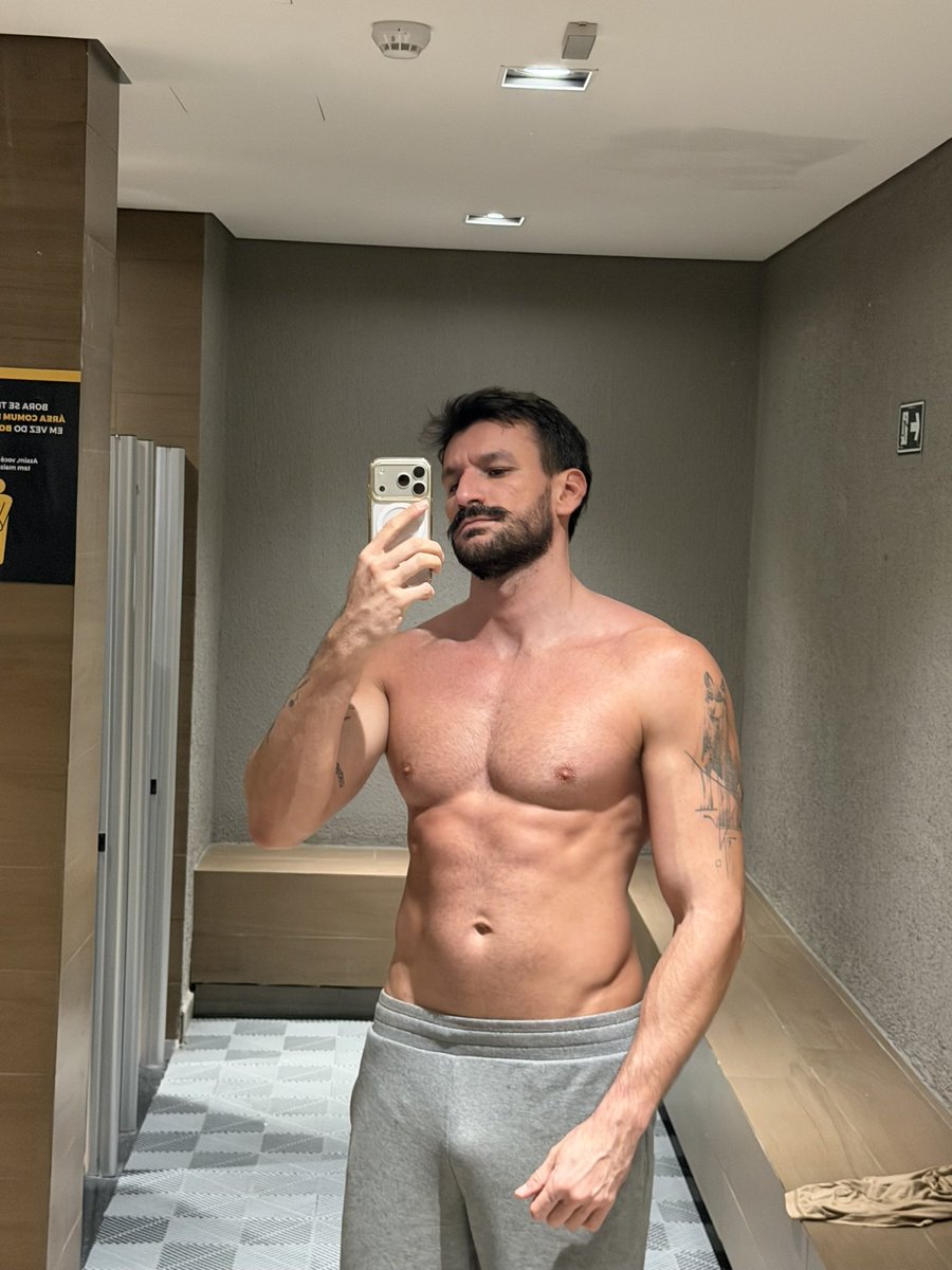 itsbronzeone's tweet photo. Colinha feita

E que honra poder votar @ErikakHilton pela primeira vez (não morava em SP antes) https://t.co/xqZTw4Fpsh