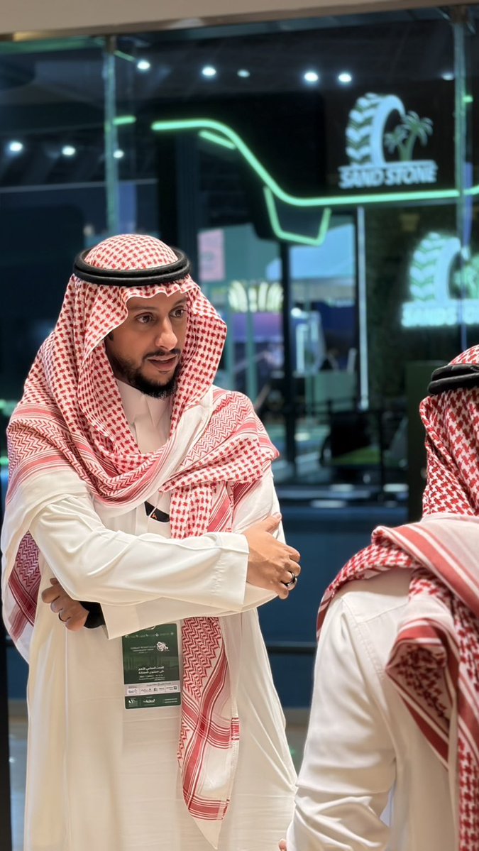 maheralharthii's tweet photo. ضمن حضورها في قطاع الصناعات التقنية، شاركت شركة ماهر بن نايف للروبوتات والذكاء الاصطناعي MBN ROBOTS في المنتدى الصناعي السعودي بمدينة جدة، بصفتها راعيًا داعمًا للمنتدى في مجالي الروبوتات والذكاء الاصطناعي.

وتأتي هذه المشاركة تأكيدًا على توجه الشركة نحو تطوير صناعات الروبوتات الخدمية وتقديم حلول ذكية للقطاعات المختلفة، بما يعزز كفاءة الأعمال ويرفع مستوى الابتكار والتقنية في المملكة.

وتفخر MBN ROBOTS بدورها في دعم مسيرة التصنيع والابتكار الوطني، والمساهمة في بناء قطاع متقدم للروبوتات الخدمية، بما يواكب مستهدفات رؤية السعودية 2030.

#MBN_ROBOTS #الروبوتات_الخدمية  #روبوتات_سعودية #المنتدى_الصناعي_السعودي #جدة https://t.co/1CoZOvl17q