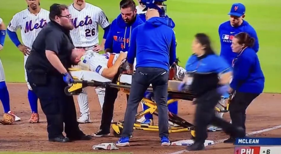 BowTiedYukon's tweet photo. One of the biggest Major League Baseball teams in America and the EMS crew they have on site is made up of 1 obese man &amp; 2 obese women who can’t work a stretcher…fucking embarrassing https://t.co/4xKmDHCaiQ