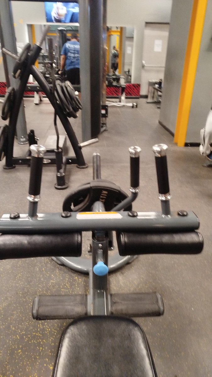 TufailAlix's tweet photo. Came for gains, left barely walking
#legday #NoExcuses #TrainHard #LegsOnFire #Quads #Glutes #StrengthTraining https://t.co/KhzYvVfbak