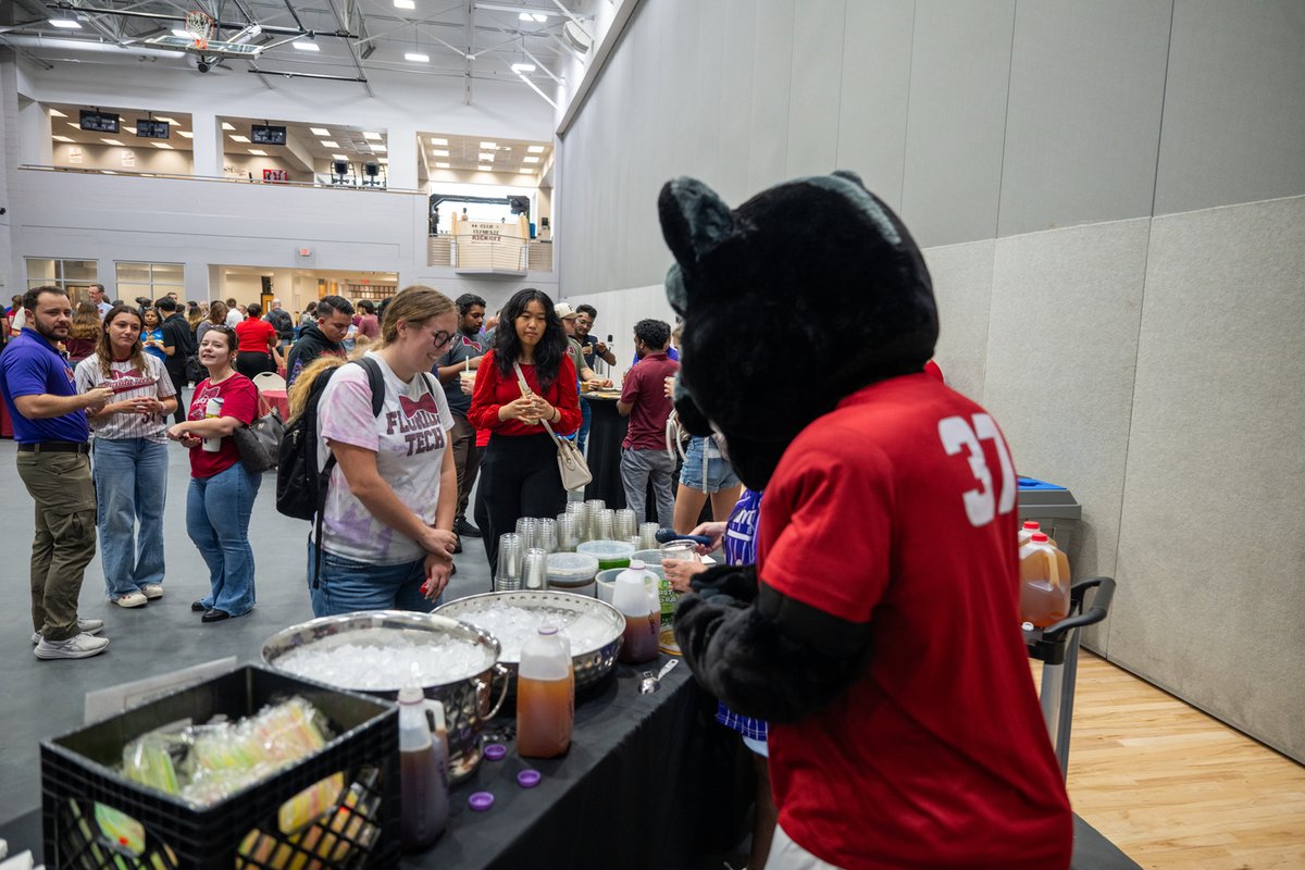 FloridaTech's tweet photo. We’re celebrating 68 sweet years of Florida Tech, starting with our annual Founders Day Ice Cream Social!
Bringing our campus community together—one scoop at a time! 🍦🐾 https://t.co/mKsTICPYAL