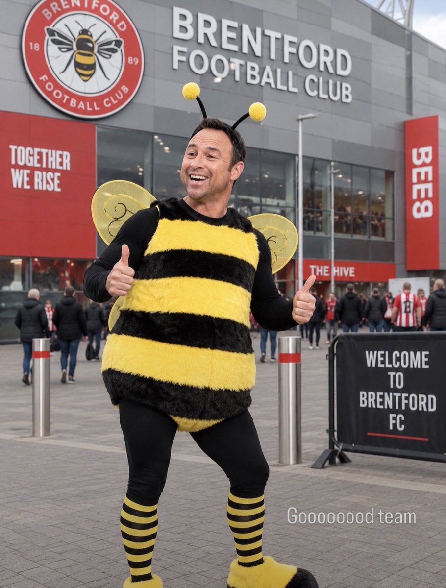MUFC_O6's tweet photo. @AstridWettFooty 🐝🐝🐝🐝🐝🐝🐝🐝🐝😂😂😂 https://t.co/D2eckvAjQ1