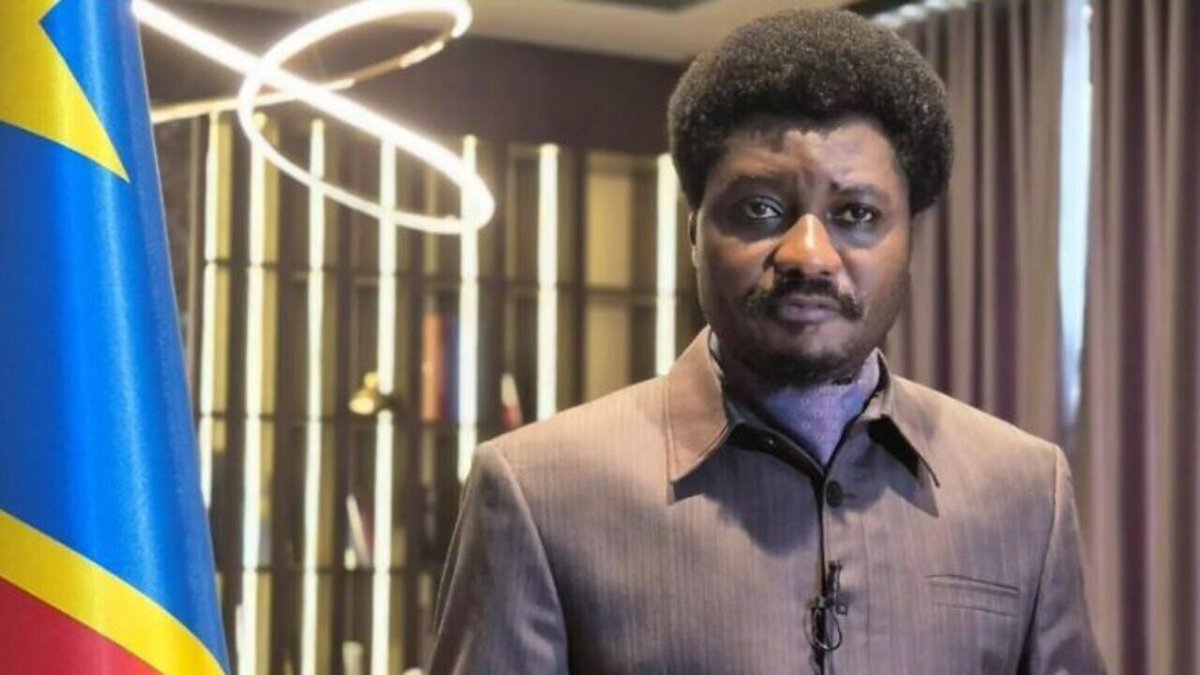 RFI's tweet photo. RDC: l'ex-ministre de la Justice Constant Mutamba condamné à dix ans de travaux forcés
➡️ https://t.co/jk6lLuSHy8 https://t.co/kV3mYZMzuQ