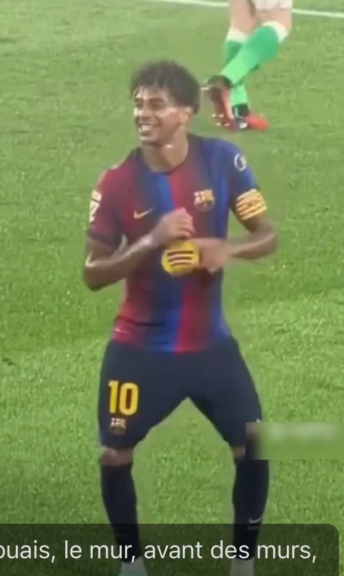 FootballXtraa__'s tweet photo. Olise after a hattrick         Yamal after a tap in https://t.co/n6u5C3deep
