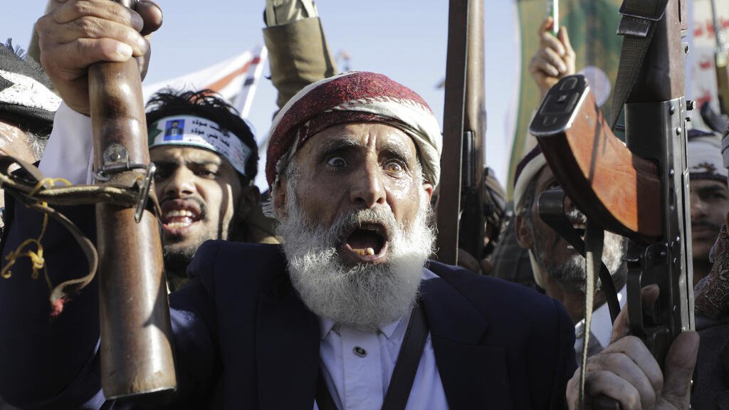 MrPoletic's tweet photo. The pussies. #pussy پوسی ها.  @POTUS @marklevinshow @LindseyGrahamSC  I will always tag him. 
حداد عادل لغتی 100 میلیارد تومن فاکتور میکرد، من مجانی براتون کلمه درستش رو آوردم. 😁😁 یادتون نره اولین بار کی گفت. کپی رایت نمیخواد ولی یاد منم باشید. 
#حوثية https://t.co/ix9PJs9oc6