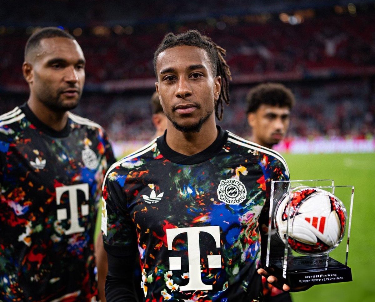 FabrizioRomano's tweet photo. 🫤🤷🏽‍♂️ Michael Olise with Man of the Match Award and hat-trick match ball tonight. ⭐️ https://t.co/WtyBThAgmM
