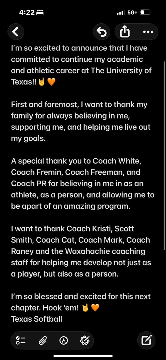 MichaelaAkera's tweet photo. I’m so excited to announce that I have committed to continue my academic and athletic career at The University of Texas!!🤘🧡 @TexasSoftball https://t.co/I8zxmTbO16