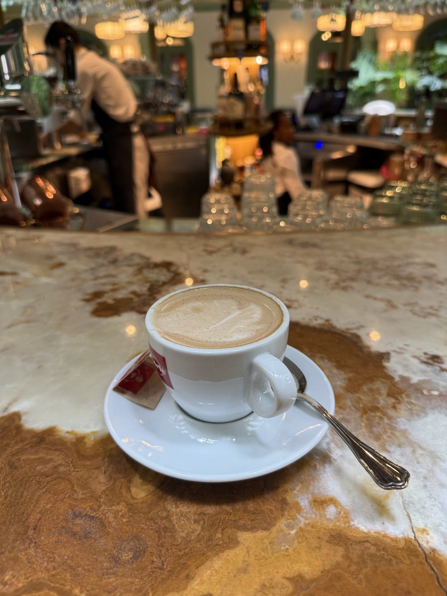 effyrenhart's tweet photo. I want 200 more coffees!! https://t.co/JwSbVDULP7