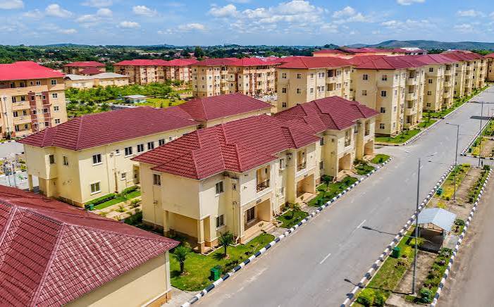 Newswirelem's tweet photo. FG partners with State of Qatar to close 15m housing deficit gap
As part of plans to address the 15 million housing deficit in the country, Federal Government has concluded plans to partner with State of Qatar.
Follow us for more
#HopeForTheCommonMan #DoNotPassTheCETABil https://t.co/cUjcIER443