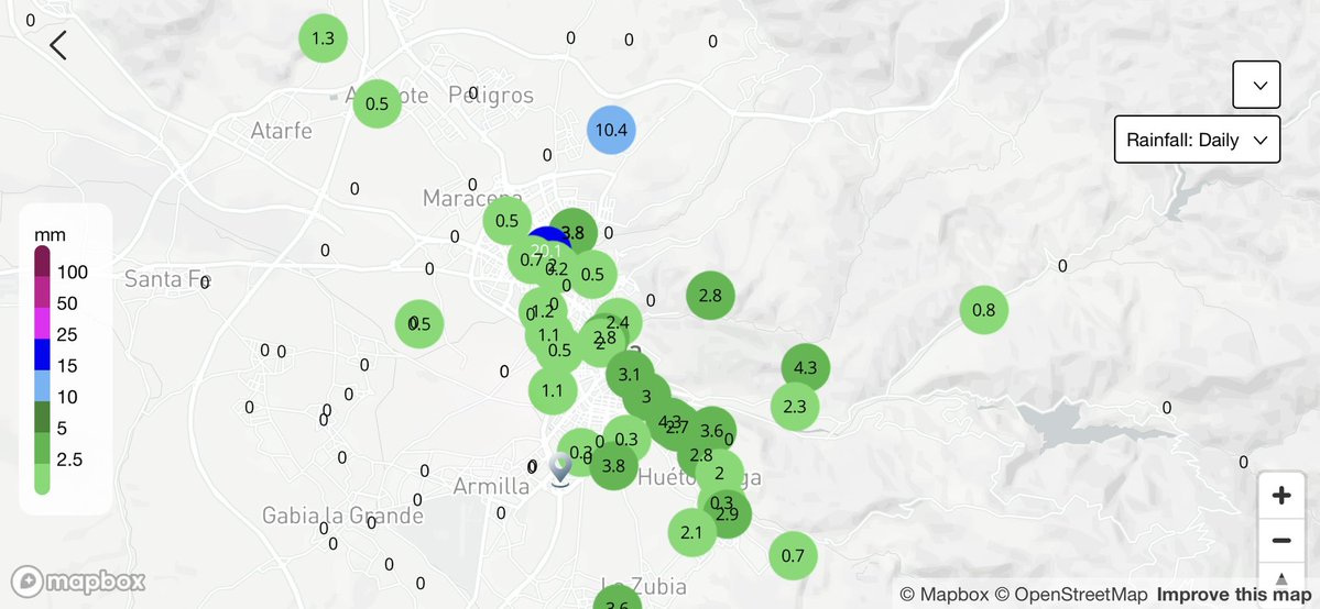 Samuel_MR17's tweet photo. Durante la tarde se han producido algunos chubascos en #Granada y alrededores. En localidades como Jun y barrios del este-sureste de la capital sí ha caído con más brío, dejando registros entre los 3 y los 10 mm https://t.co/jqv5WMXOZc