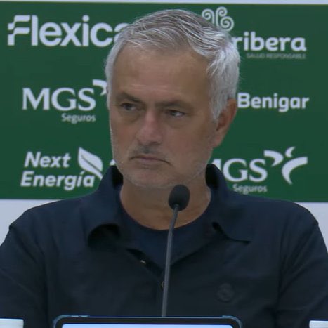 Kdhchels_'s tweet photo. 🚨🗣️ Jose Mourinho: “I spoke to Xabi before he joined Chelsea. Three at the back plan wouldn’t really work in the premier league with young inexperienced players.” https://t.co/wu3Sc0RWLp