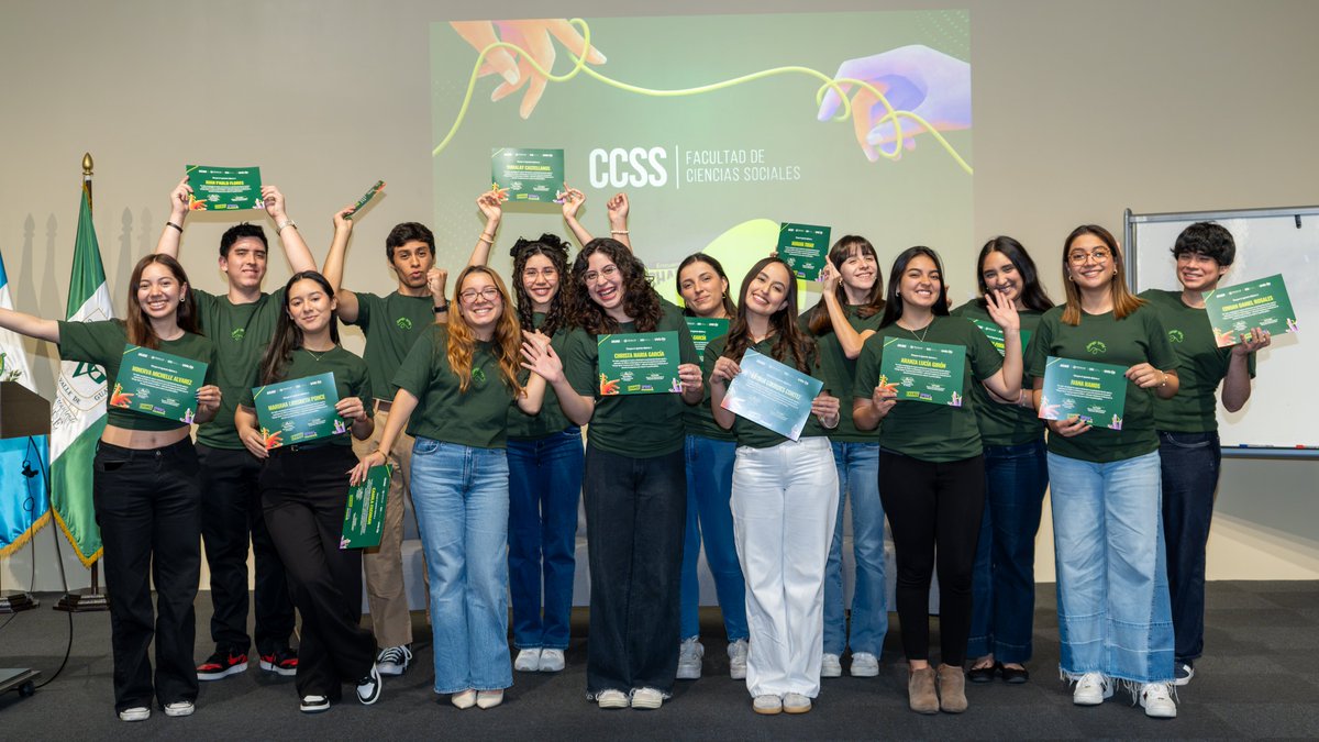 DialogosGuate's tweet photo. 📸 Así vivimos el #ChangeSprint2026: Transformando lo Público, el primer encuentro de nuestro laboratorio de innovación en políticas públicas #BlombosLab. 🤩
🙌 Un día completo de aprendizaje colectivo, con estudiantes, expertxs y aliadxs dialogando sobre el papel de la inteligencia artificial en la gestión pública, desde la masterclass de Edgar Valdés hasta las soluciones presentadas por lxs estudiantes que participaron en el #Bootcamp de Blombos Lab.
🤝 Gracias a la @uvggt por ser nuestra aliada en esta experiencia y a todos los que se sumaron a esta primera edición.
Revisá más sobre este primer encuentro aquí 👇
https://t.co/IGvJ05cB6I