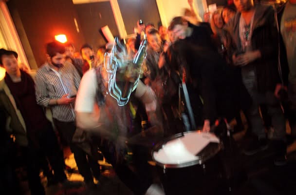 slowmagic's tweet photo. staying at my childhood home has me feeling sentimental ♡☻ here are some nice older pics! join the magic tonight in SLC Urban Lounge with MOONINITE !!!

where you at an older show of mine around 2011-2015?? Let me know where if so :)

tix for all shows @ https://t.co/7rVMtOgHj6 https://t.co/3SvsUtJbn3