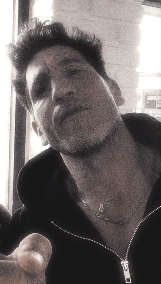 beardilff's tweet photo. ㅤ 

                𝐒𝐄 𝐁𝐔𝐒𝐂𝐀 : 𝗽𝗮𝗿𝘁𝗻𝗲𝗿
            •  Eligir un fc's de la foto
            • 𝟣𝟫𝟪0. act/top
             • Nombre a eligir
            • Singleship
             • más información al privado
             •  Actividad "constante" SIN ABANDONO https://t.co/DAJ3wqGs2C