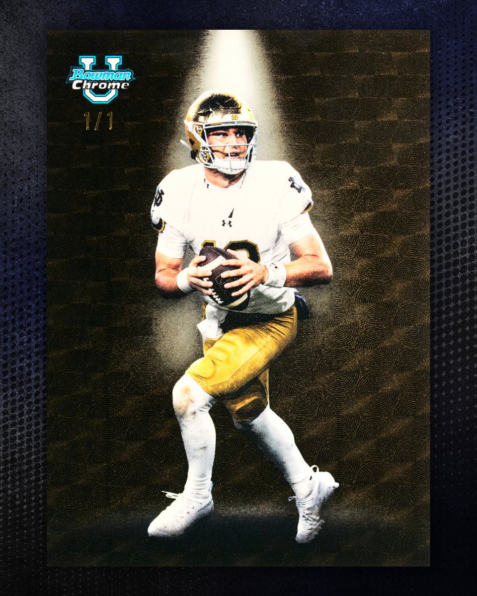 Topps's tweet photo. College Football 'Spotlights' cards are coming in Bowman Football 👀 https://t.co/AdyQkbRheo