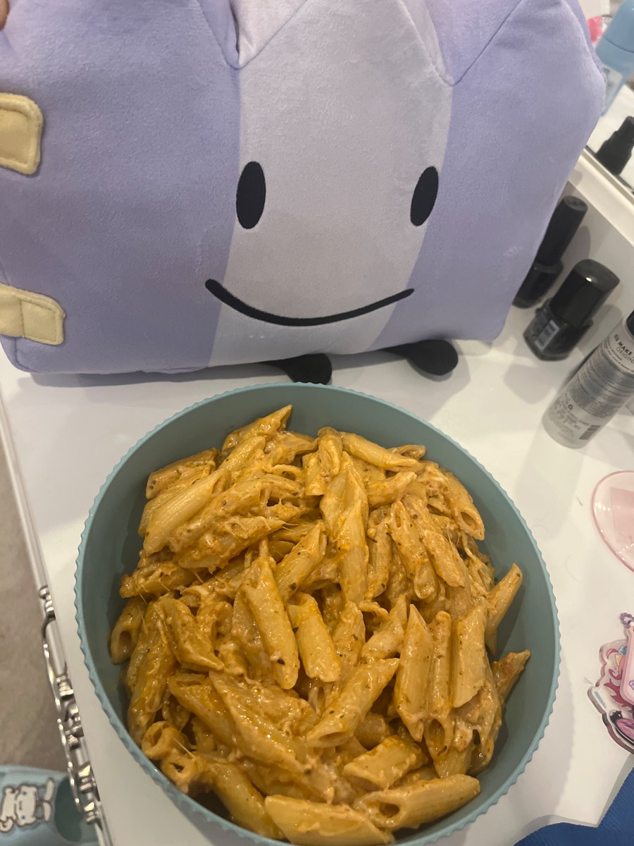 gatythinker's tweet photo. i made gaty macaroni https://t.co/BIxrPCGZjr