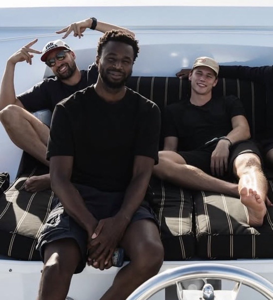 WadexFlash's tweet photo. Andrew Wiggins signed an extension that gives Miami more flexibility in 2028/2029.

Klay Thompson took a $10M buyout and signed for a cheaper deal with Miami while giving them space to add two more players.

Pelle Larsson was projected to get 92M but settled for only 60M.

Our guys are making championship sacrifices.