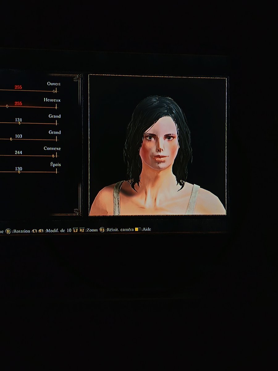 Etpuisnon's tweet photo. Je fais mes débuts sur Dark Souls III et ya big Michael Jackson qui est apparu ? https://t.co/M4aZKixTck