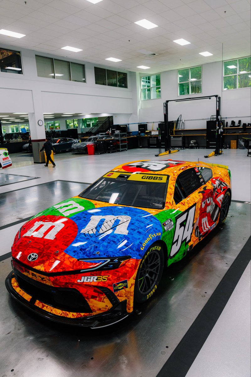 JoeGibbsRacing tweet picture