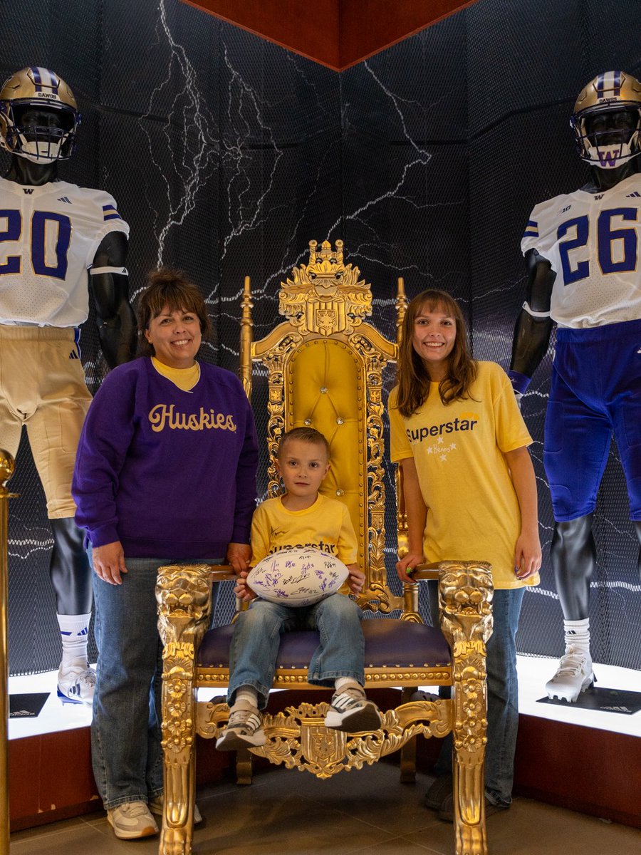 UW_Football's tweet photo. Tomorrow, we’ll be playing with a little more heart, and we have Husky Hero Benny to thank. Eight-year-old Benny arrived at Husky Stadium ahead of our matchup against EWU to remind us who we really want to win for.

Diagnosed in utero with several heart defects, Benny is navigating a medical journey at @seattlechildren that has already included multiple open-heart surgeries. Project Superstar, a community fundraiser by Race Porter’s clothing brand Heart on My Sleeve (HOMS), made our Husky Hero’s custom shirt design possible and supports journeys like Benny’s at Seattle Children’s Hospital. Benny will carry this journey for a lifetime, and he’s leading it with the courage, joy, and heart to go forward boundlessly.

From Yelm, Washington, Benny’s usually cheering for the Dawgs as they charge toward another W. This time, the end-zone applause was all for him. He met his favorite players, the Hatchett brothers, with his mom and sister beside him, and found a few new Husky brothers of his own.

We’re excited to welcome Benny back to the Greatest Setting for tomorrow’s game, and even more proud to carry his story onto the field with us — boundlessly forward. 🐾