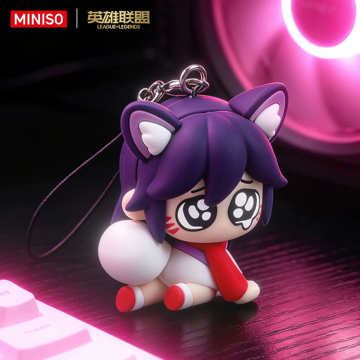 twilightise's tweet photo. crying at how cute these miniso x league keychains are https://t.co/Xd7j2pyGin