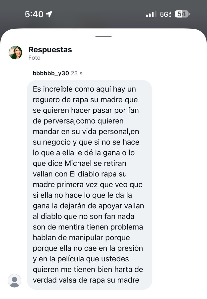 RinconYorlenis's tweet photo. Tanto ella como ex desde siempre dejaron claro que el problema n pera la compañía si no sarita no entiendo la asaradera y la presión que le tienen a esa muchacha me tienen bien harta valsa de rapas su madre todo #Elmanicomio #Lapervesa https://t.co/G5IWJrPRiS