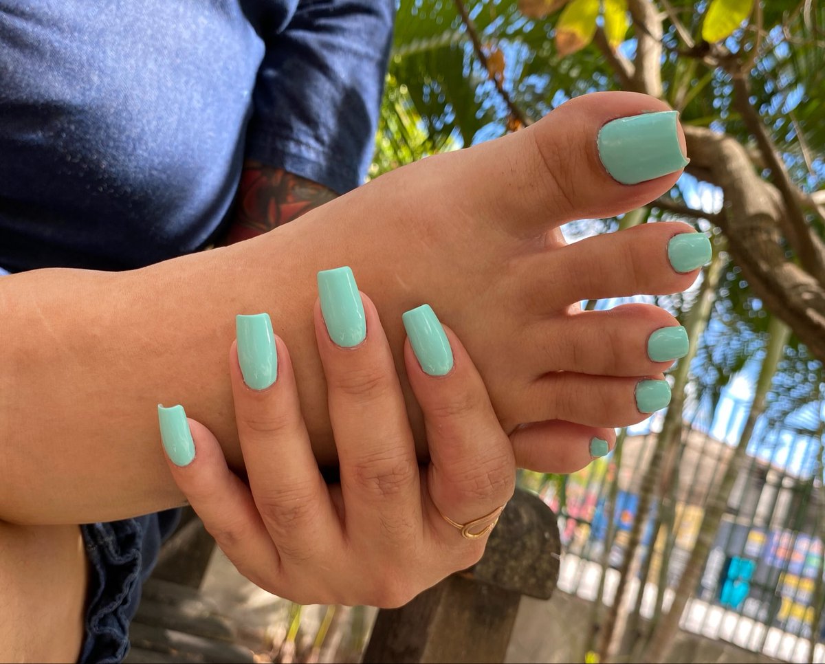 tricia_goddess's tweet photo. New color! https://t.co/Q6kHBgKmwr