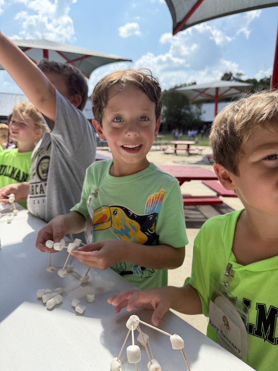 STEM_CCPS's tweet photo. Marshmallow Makerspace challenge had students designing, building, &amp; creating with a simple STEM favorite—marshmallows! Students put their creativity, engineering, &amp; problem-solving skills to work as they brought their ideas to life. @BOECullmanCity @cullmanprimary https://t.co/5IT2woPyPM