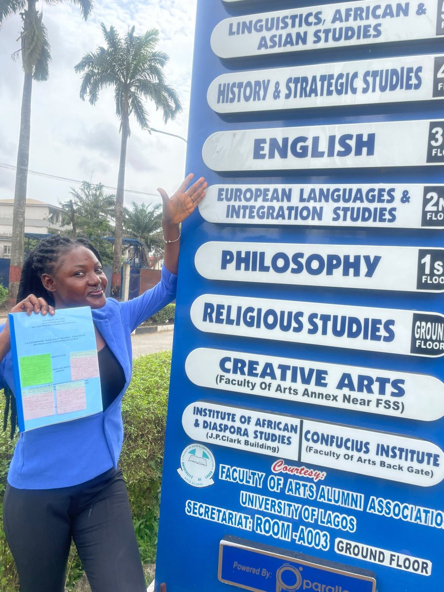 RoseLingual's tweet photo. 6 years of studying french has officially  ended😩🥰

Thank God I survived UNILAG!🥹😍Project defense done and dusted✅🎓

One chapter closed, another begins👀🥰
I am OPENED TO JOB OPPORTUNITIES👀🎓🇫🇷😊

And if na Canada or France you wan send me, on y va! ✈️🇨🇦🇫🇷😂 https://t.co/S5rutp58hh