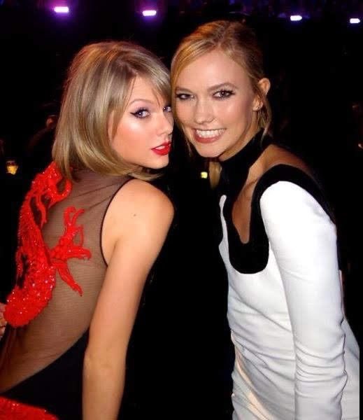 darkblutennesse's tweet photo. eu e minha namorada estamos fazendo 12 anos hoje uma foto nossa https://t.co/dw1Ilh0vpn