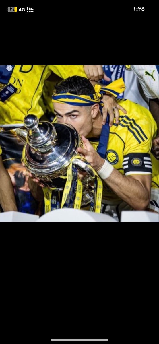 Abdullahalfleaj's tweet photo. @CRonaldoNews @Cristiano @AlNassrFC_EN الدون الافضل 💛💛💛 https://t.co/vzPVCnByWd